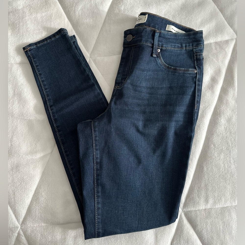 Jessica Simpson “Kiss Me Skinny”